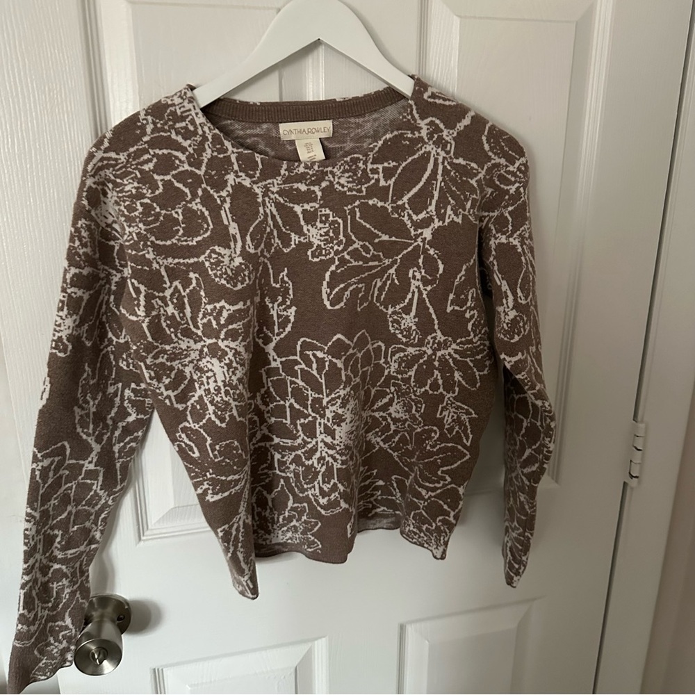 Tan And White Floral Design Sweater